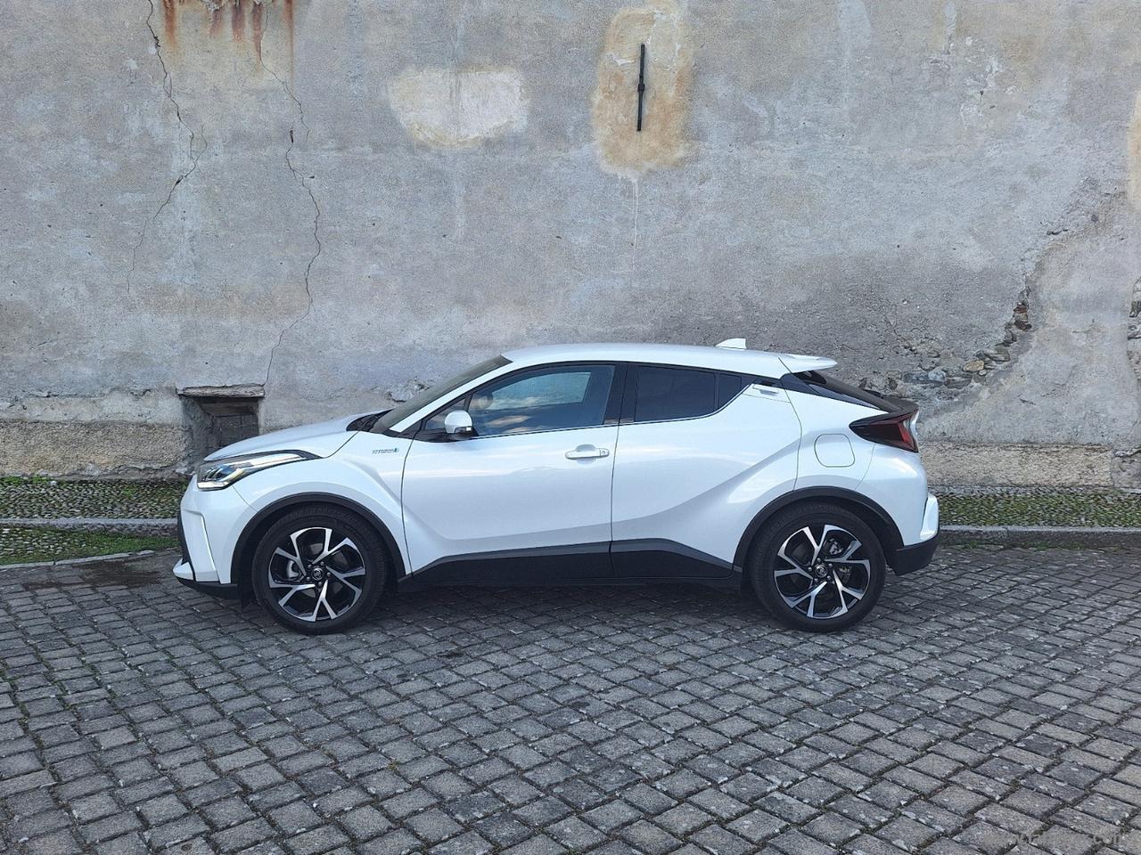 TOYOTA C-HR 1.8 Hybrid E-CVT TREND GARANZIA UFF. TAGLIANDI