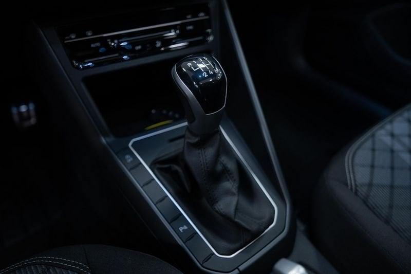 Volkswagen Taigo 1.0 tsi R-Line 110cv