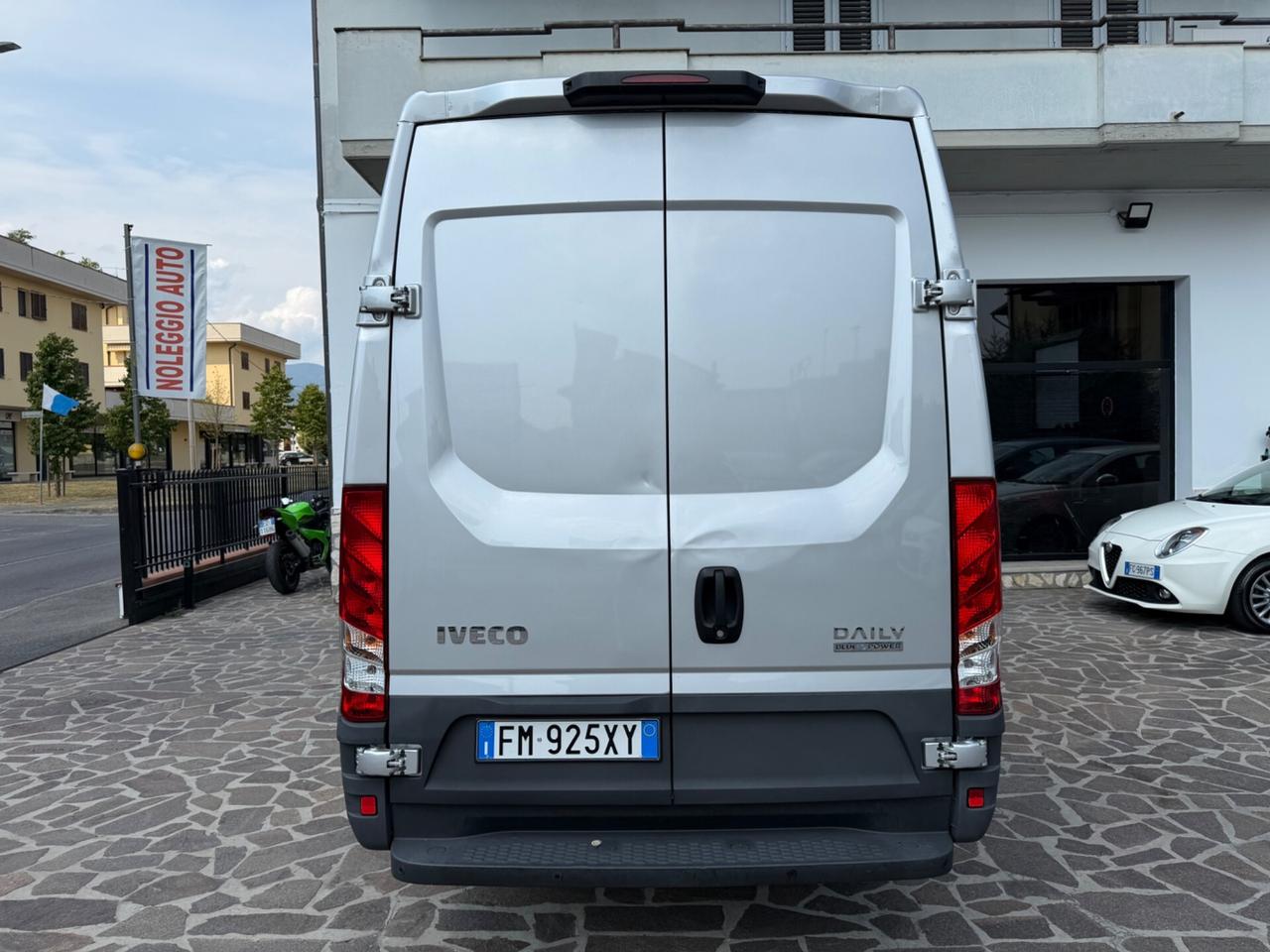 Iveco Daily 2.3 Furgone Hi-Matic