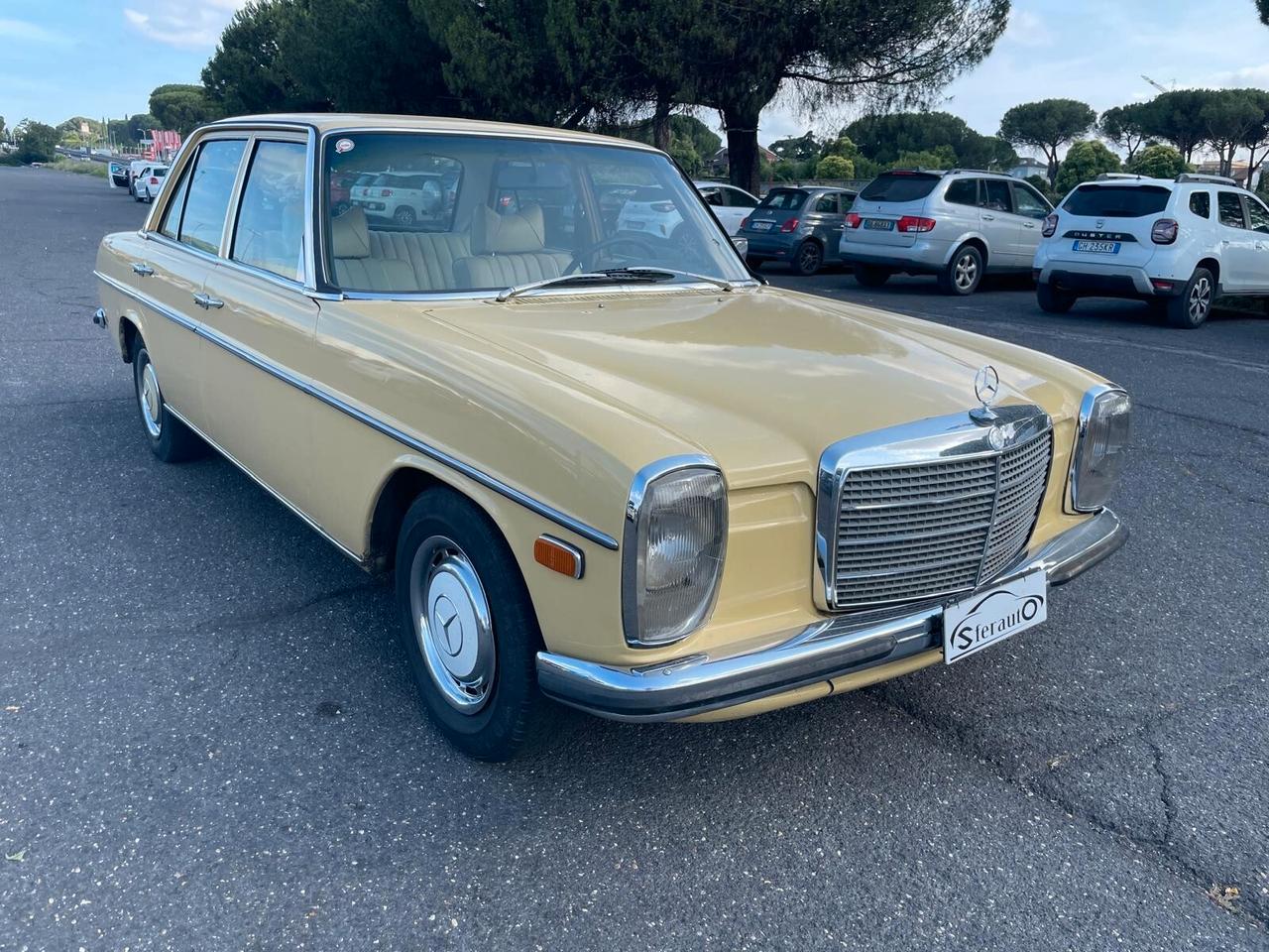 Mercedes-benz 210/310 MERCEDES W115/8 200D