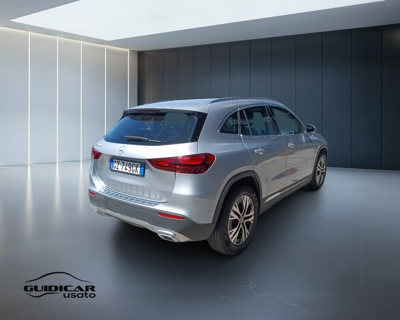 Mercedes-Benz GLA-H247 2023 - GLA 180 d Progressive Advanced auto