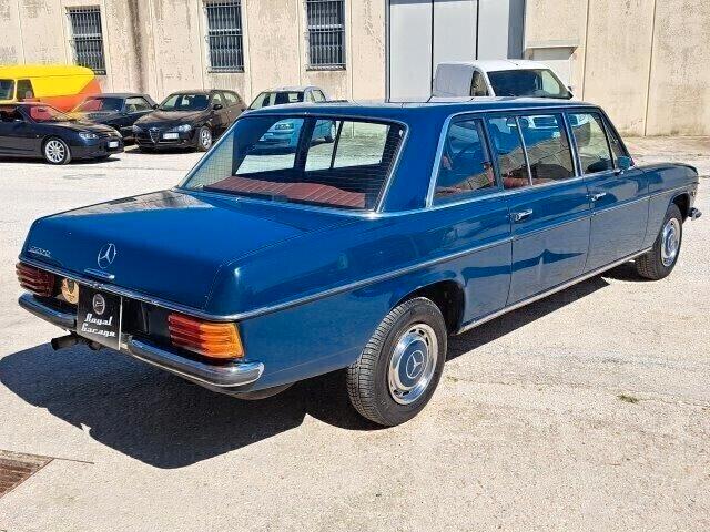 MERCEDES W115 D\8 220D LANG LIMOUSINE -ASI TARGA ORO-