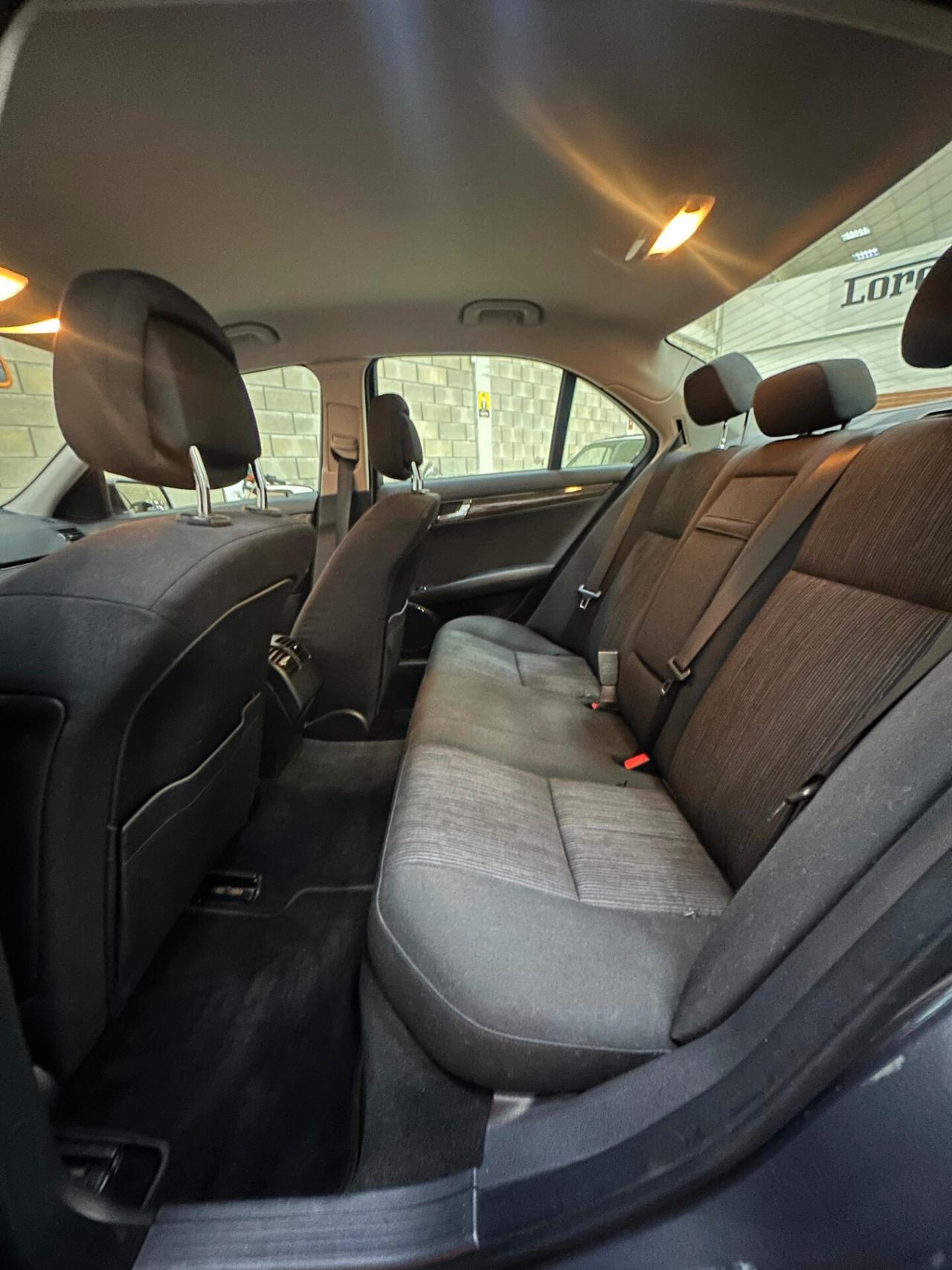 Mercedes-benz C 200 CDI BlueEFFICIENCY Elegance