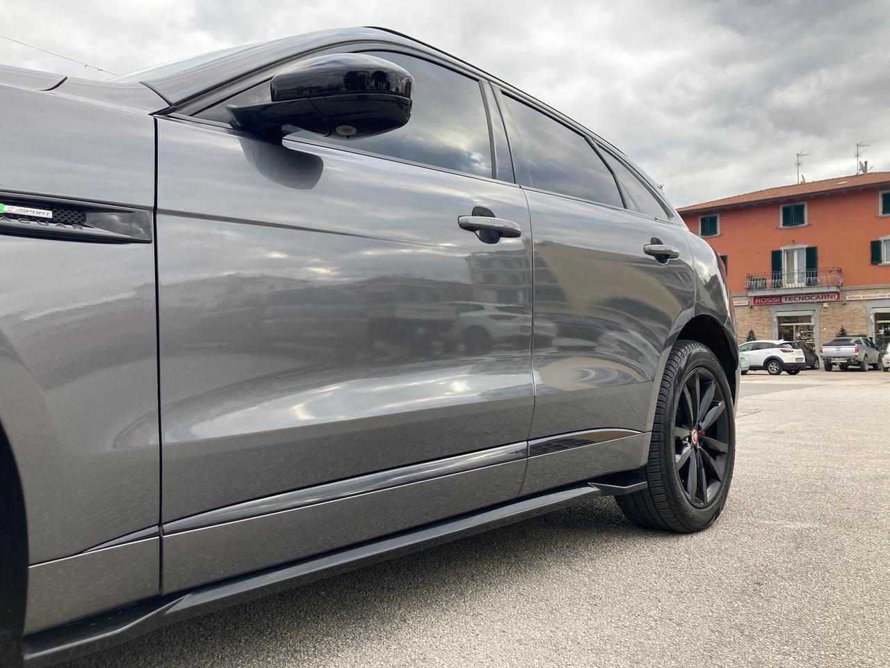 Jaguar F-Pace 2.0 20d Turbo R- #8436