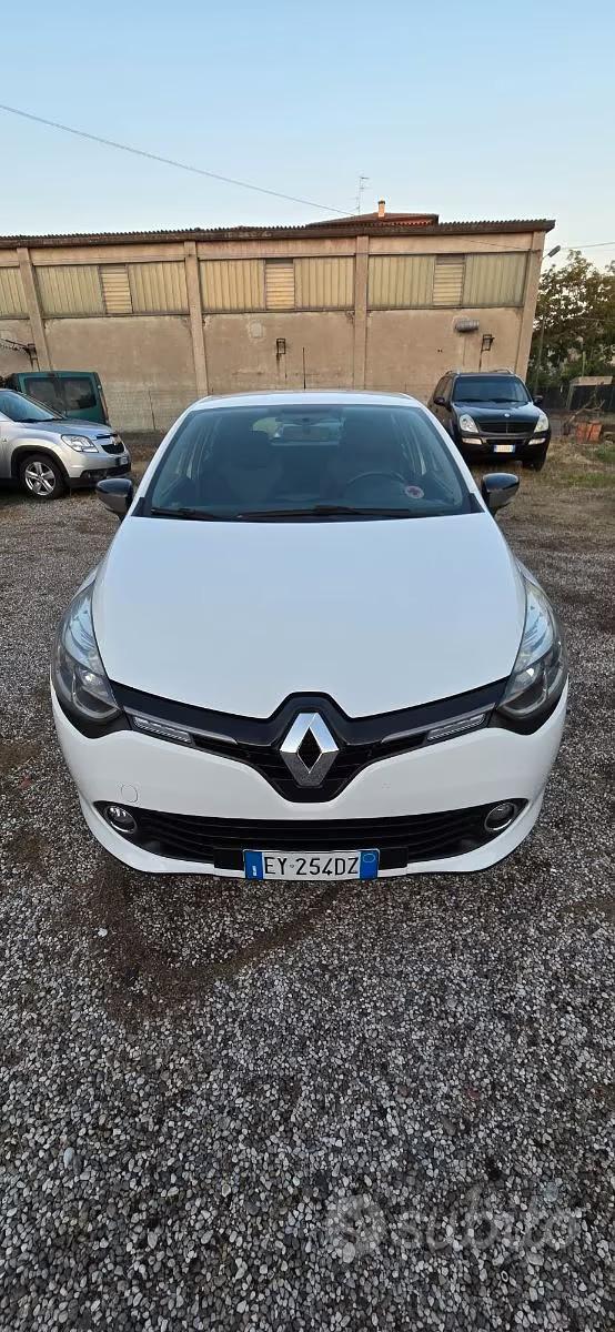 RENAULT CLIO 1.2 BENZINA - 2015