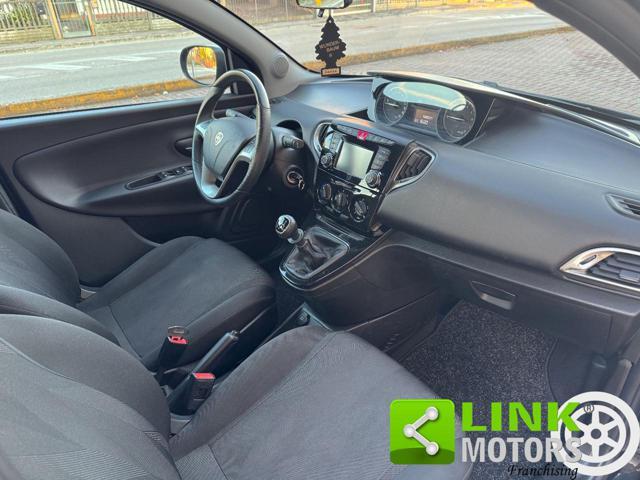 LANCIA Ypsilon 1.2 69 CV 5 porte S&S Gold