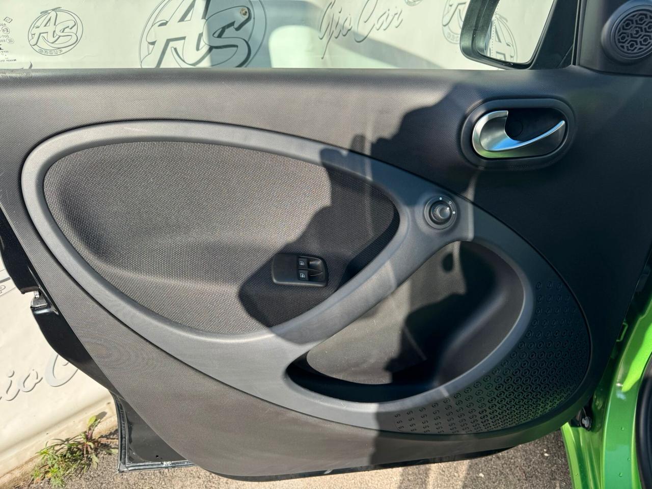 Smart ForFour ED 56cv Passion Navi Camera Tetto Panoramico