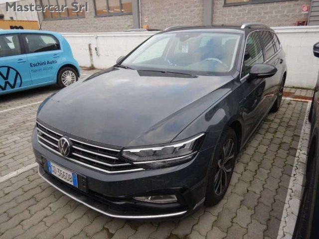 VOLKSWAGEN Passat Variant 2.0 tdi R-Line Executive EVO 150cv dsg - GD366DB