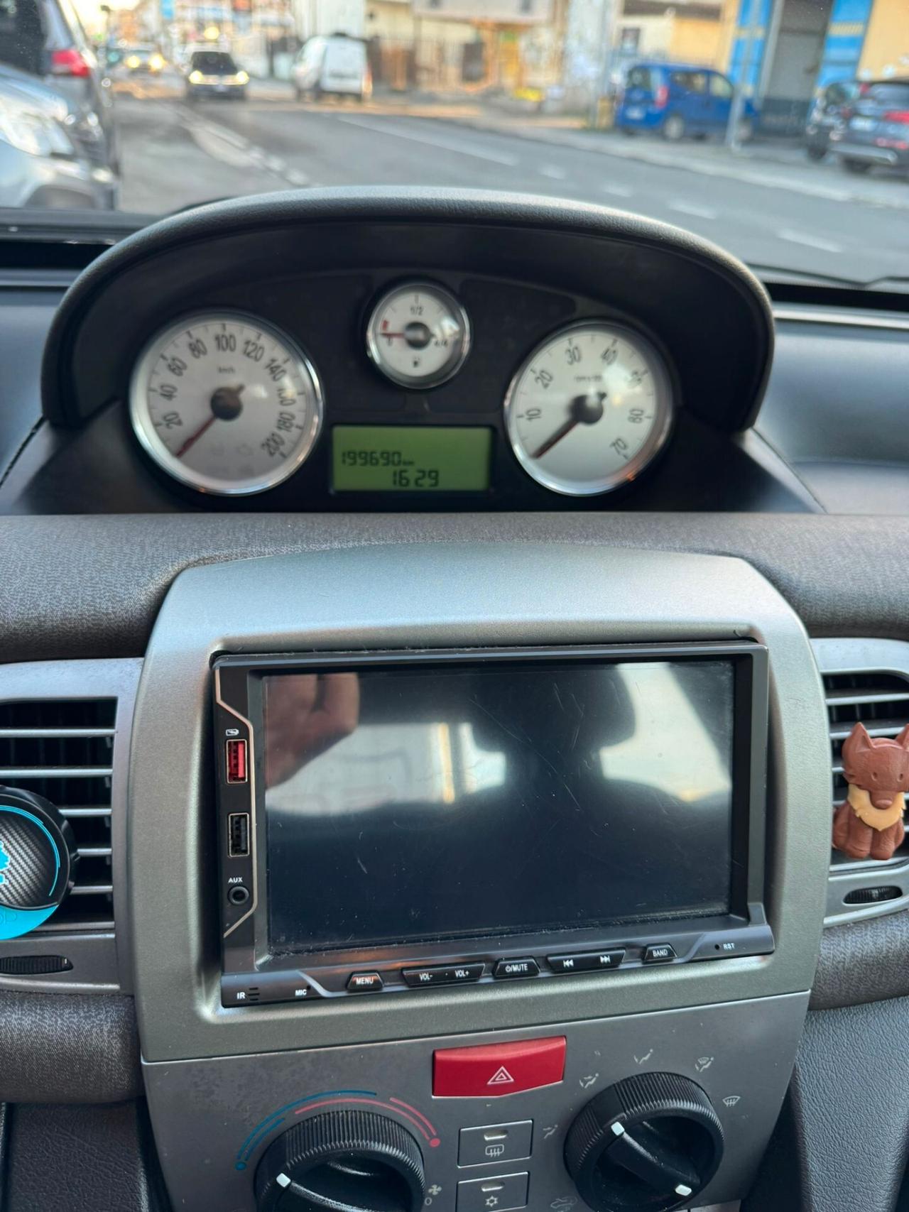 Lancia Ypsilon 1.2 Argento