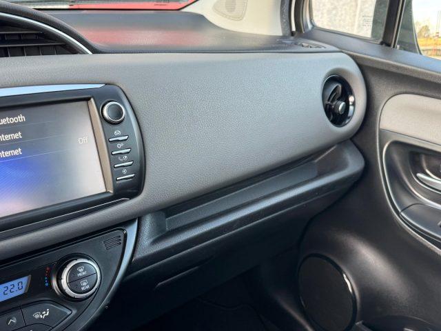 TOYOTA Yaris 1.5 Hybrid 5 porte Business Iva.esp. Unicopropriet