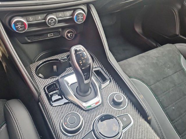 ALFA ROMEO Giulia 2.9 V6 Bi-Turbo AT8 Quadrifoglio