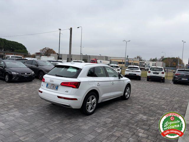 AUDI Q5 2.0 TDI S-LINE quattro S tronic