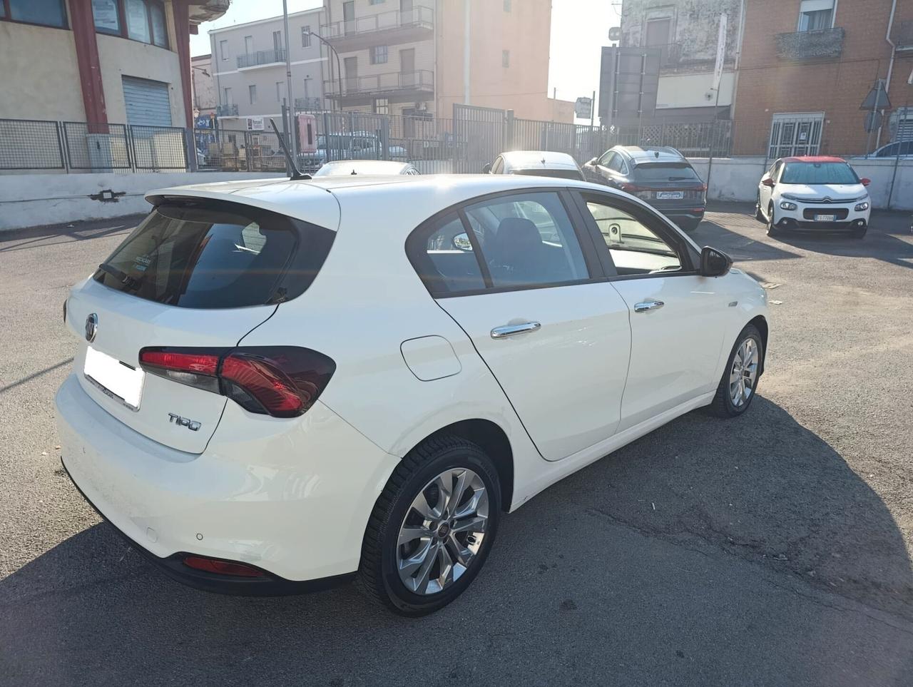 Fiat Tipo 1.6 Mjt S&S 5 porte Lounge
