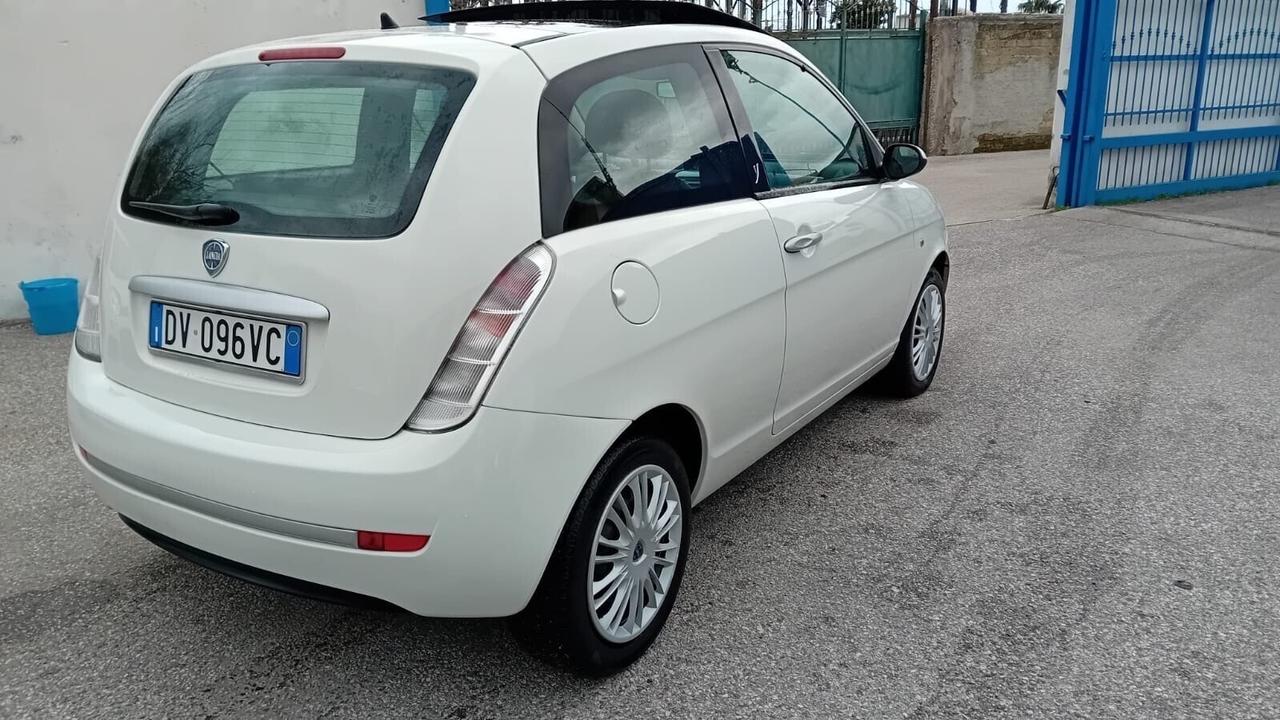 Lancia y 1.2 benz t.aprib.full/opt-2009