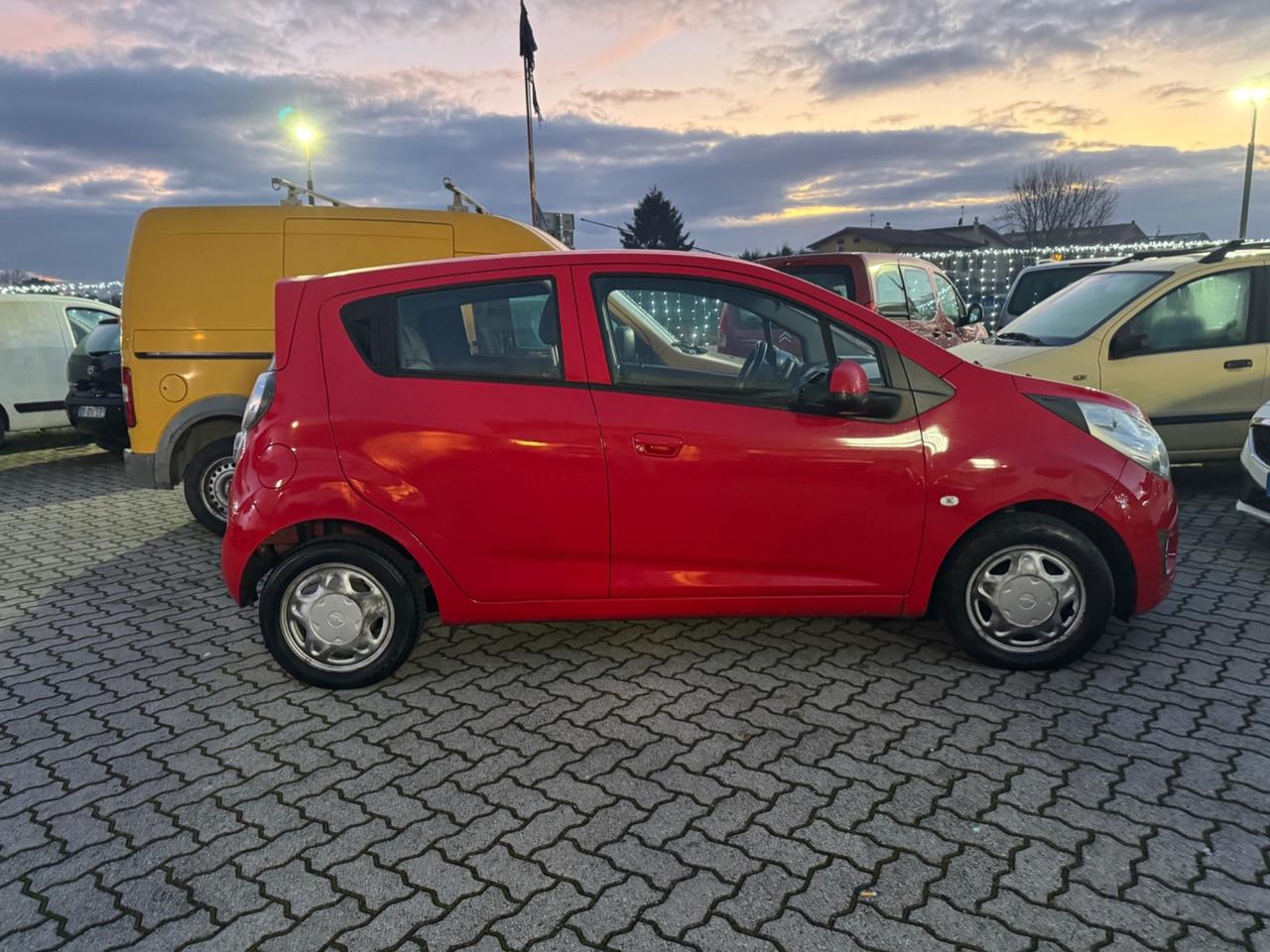 Chevrolet Spark 1.0 LT