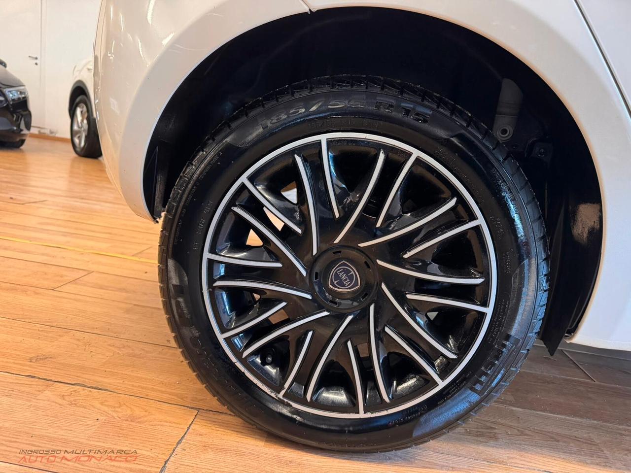 Lancia Ypsilon 1.0 FireFly 70cv Hybrid Gold 2022