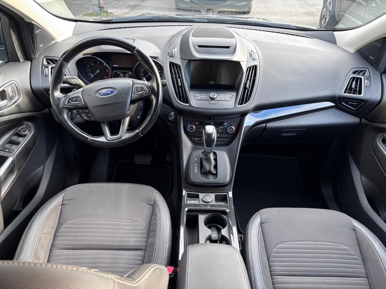 Ford Kuga 1.5 TDCI 120 CV S&S 2WD Powershift Titanium