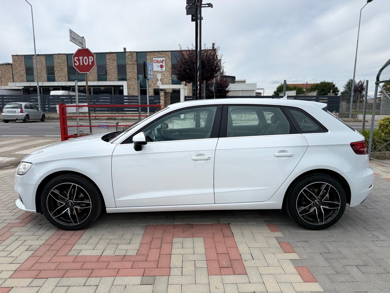 Audi A3 SPB 1.6 TDI S tronic OK NEOPATENTATI