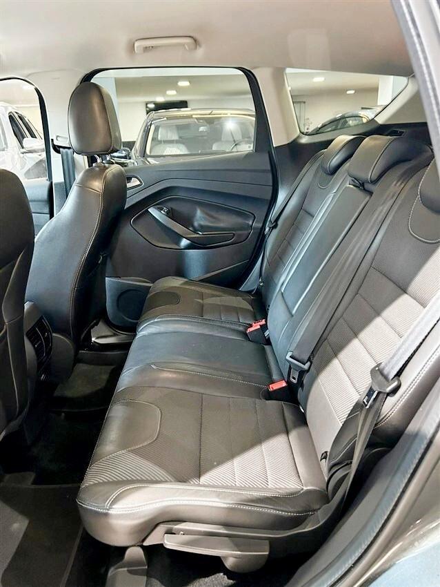 Ford Kuga 2.0 TDCI 180 CV S&S 4WD ST-Line