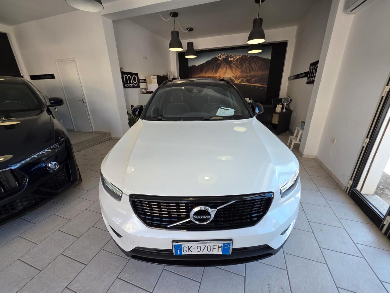 Volvo XC40 T3 Geartronic R-design