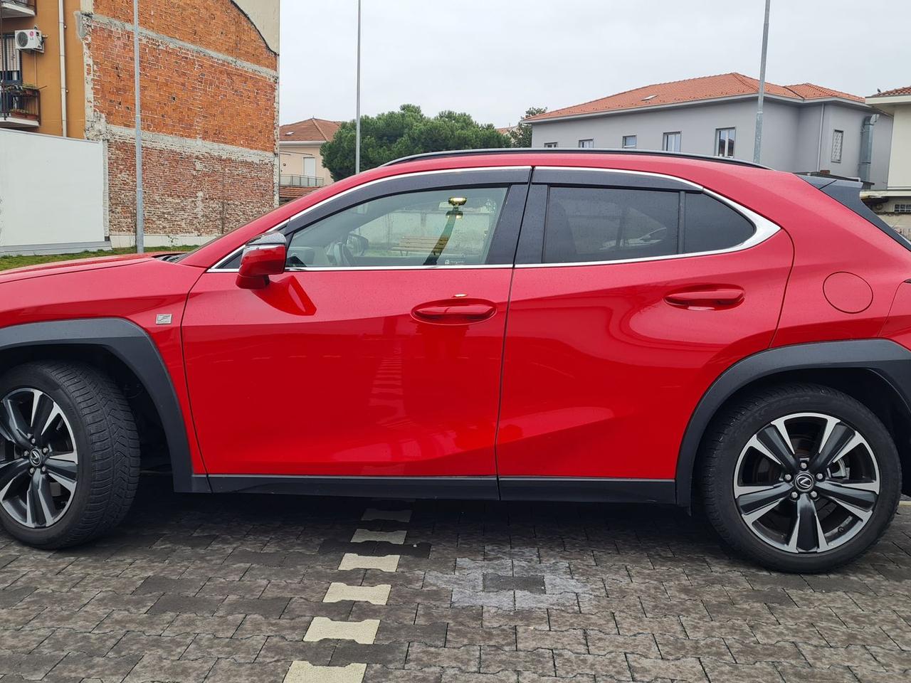 Lexus UX 250h HEV Design #8376