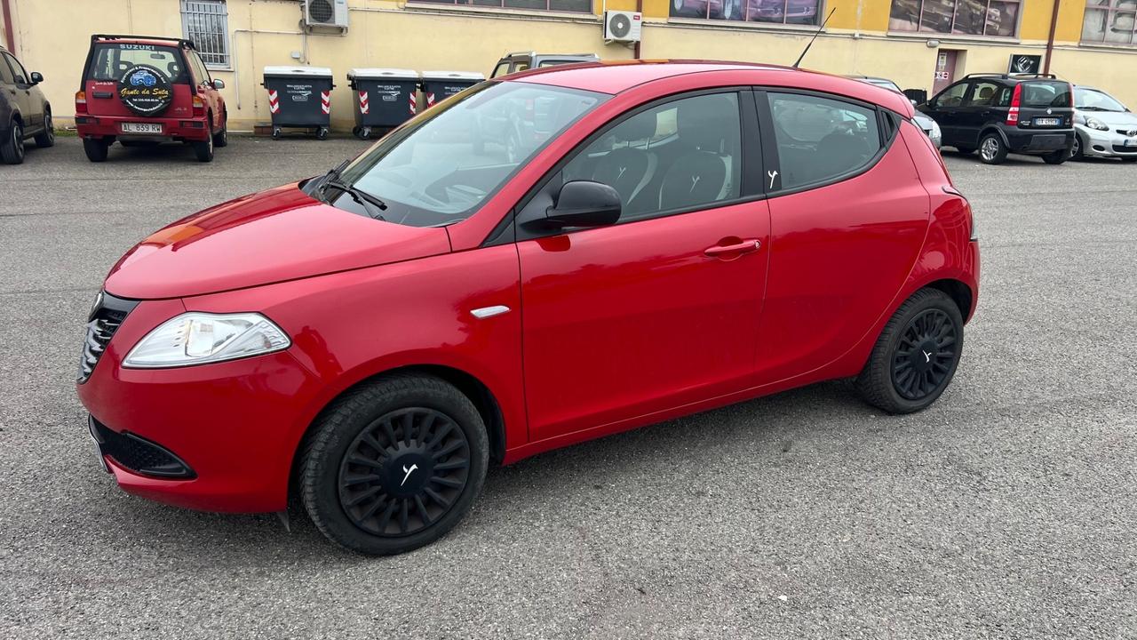 Lancia Ypsilon 1.2 69 CV 5 porte GPL Ecochic Gold