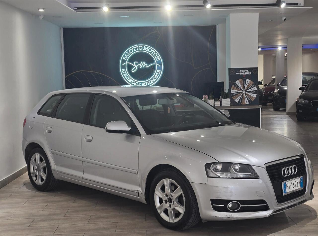Audi A3 1.6 TDI 105 CV CR Ambiente