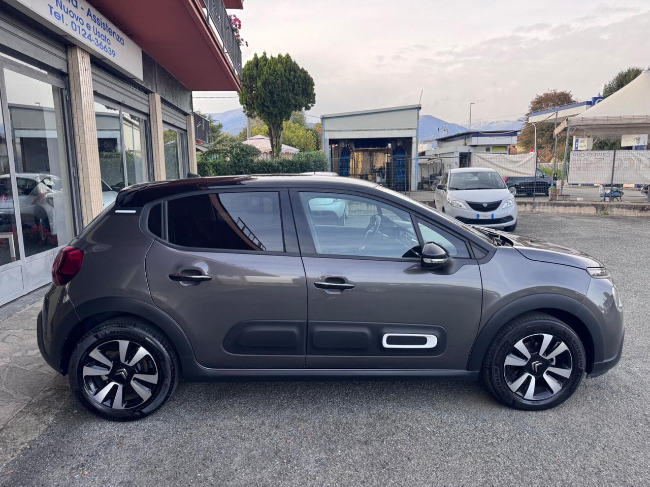 Citroen C3 1.2 Shine 110 cv