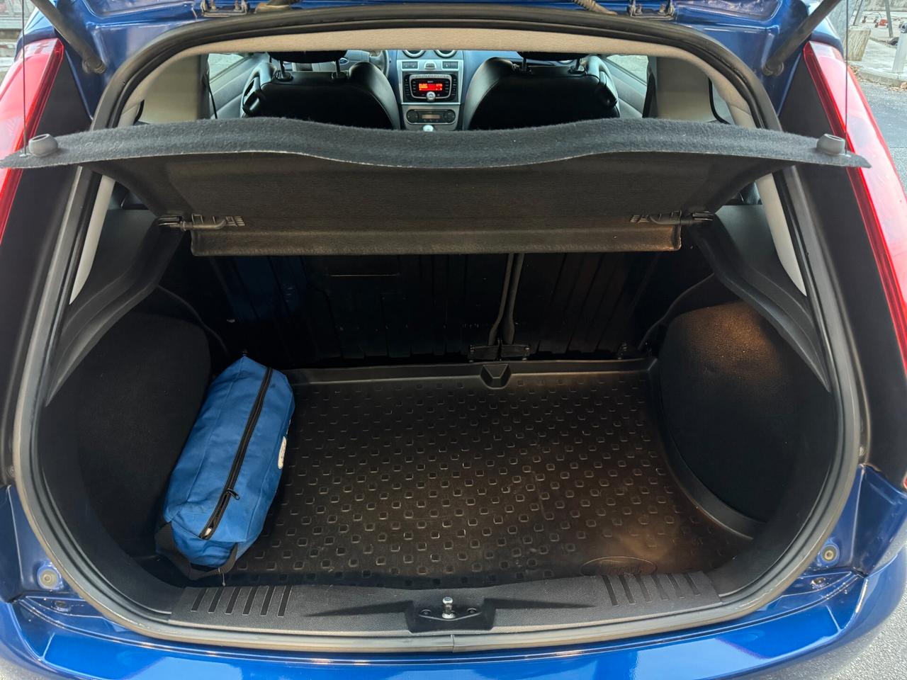 Ford Fiesta 2.0 16V 3p. ST