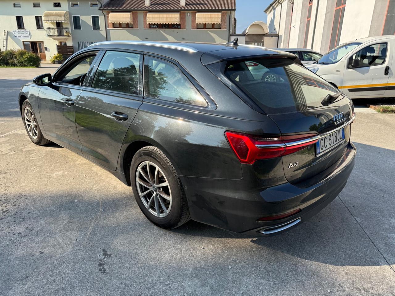 Audi A6 Avant 40 2.0 TDI S tronic Business