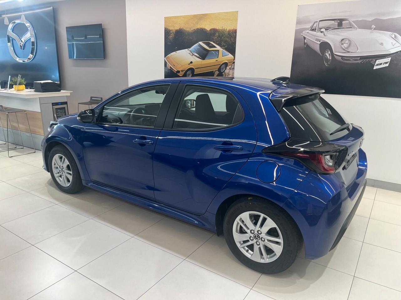 Mazda 2 Full Hybrid Centre Line KM0