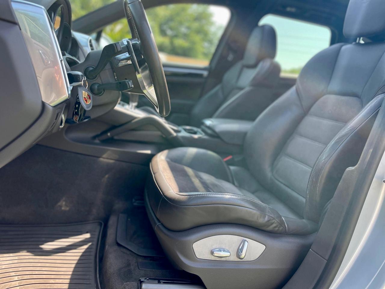 Porsche Cayenne 3.0 Diesel Platinum Edition