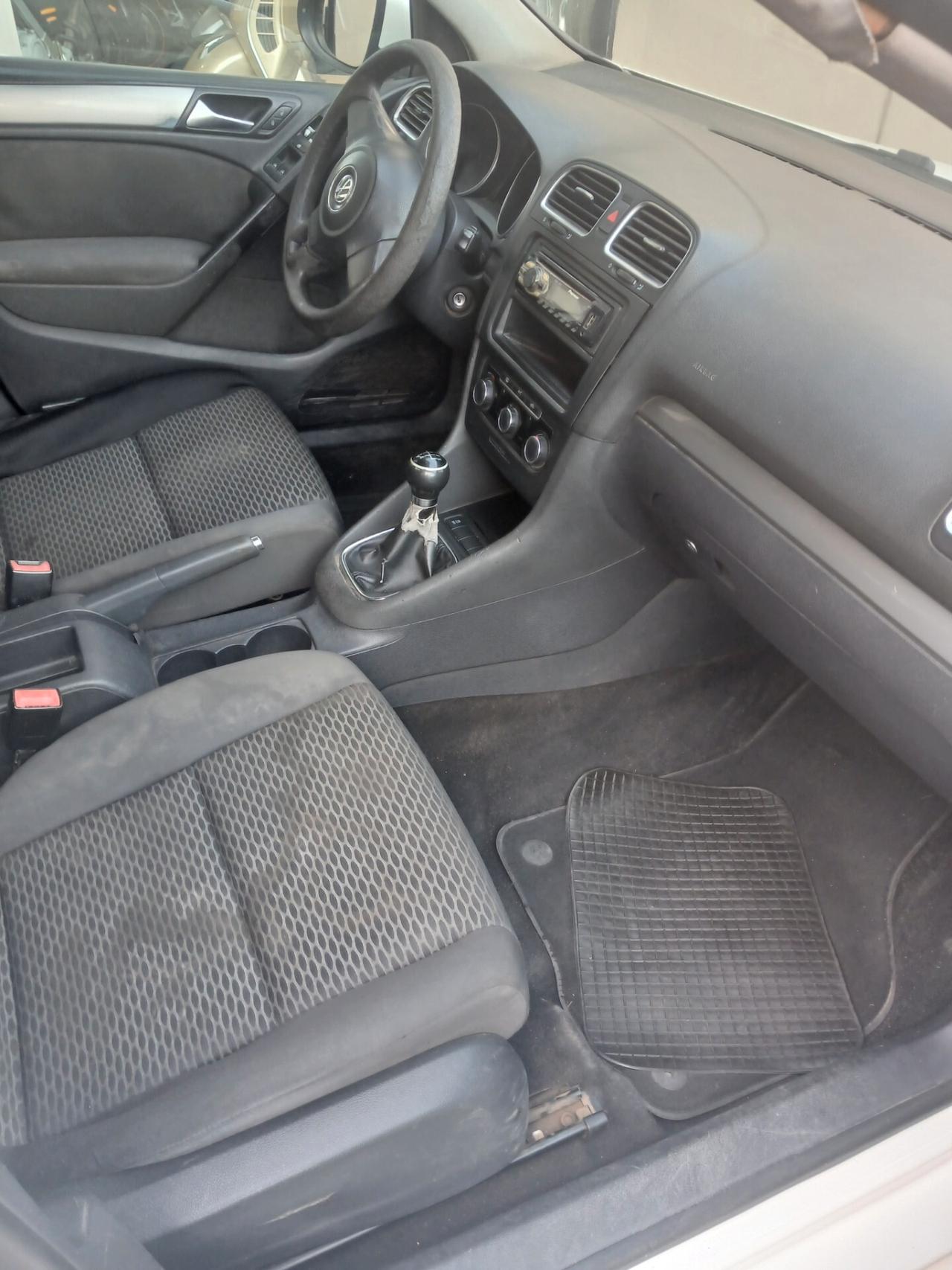 Volkswagen Golf 1.6 TDf