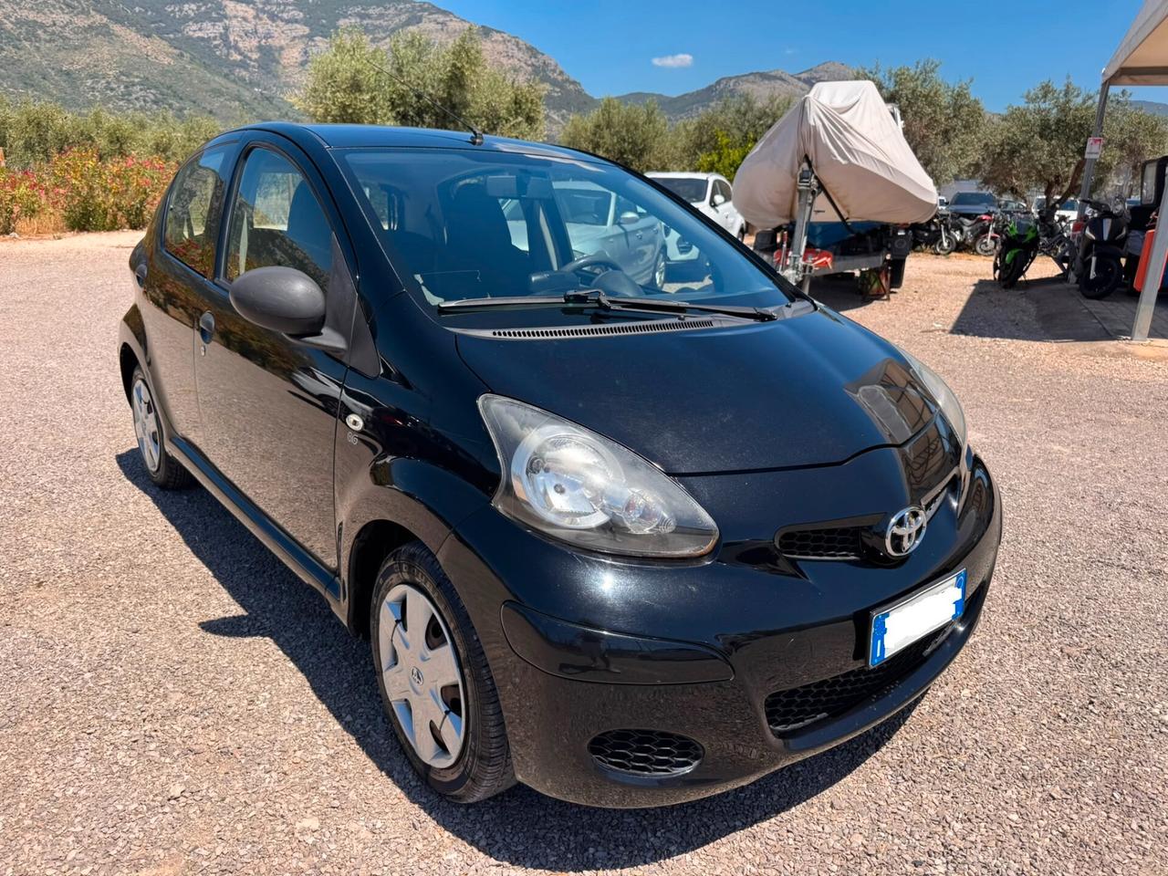 Toyota Aygo 1.0 12V VVT-i 5 porte Deep Ocean Connect