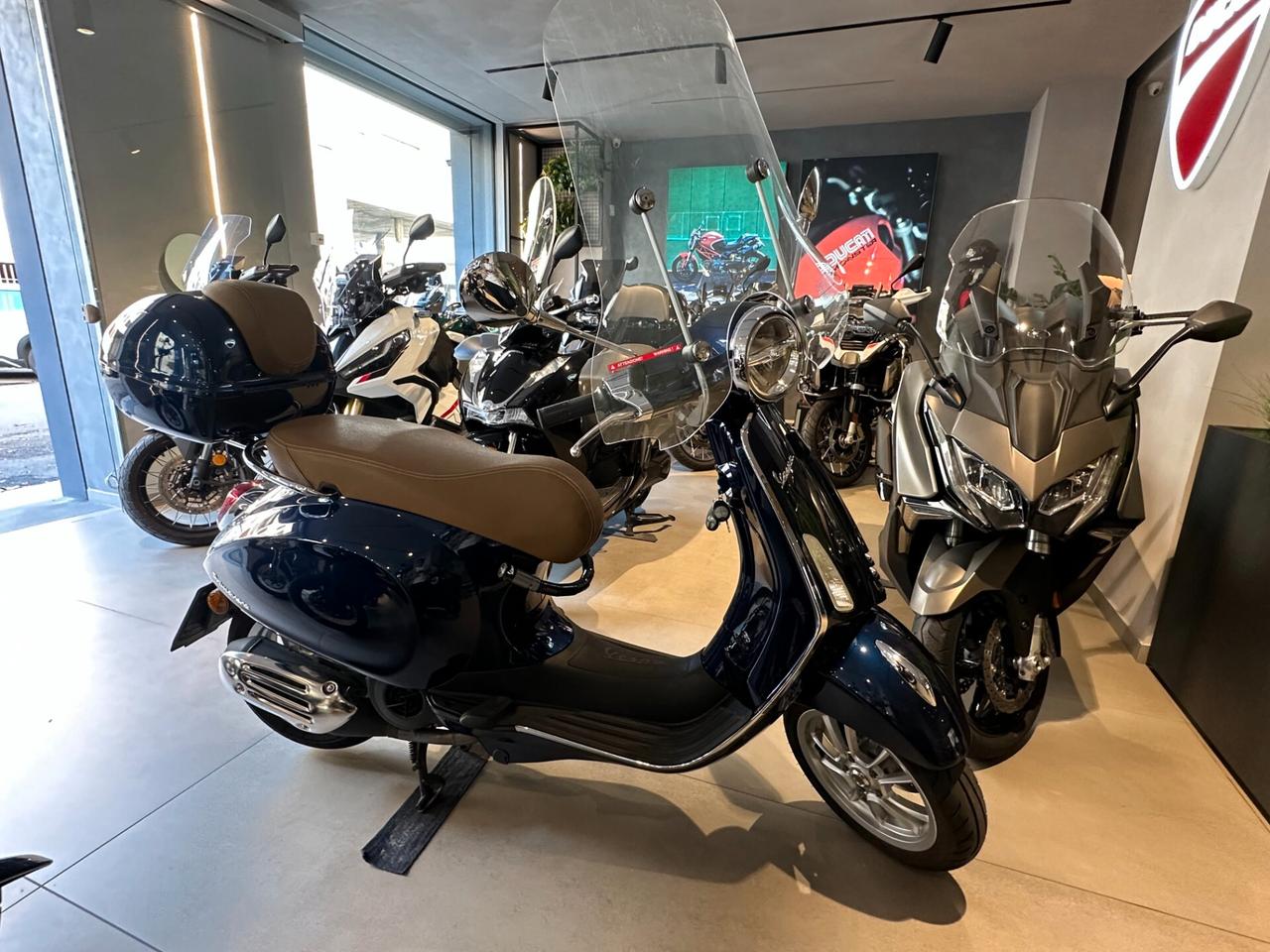 Piaggio Vespa 150 Primavera