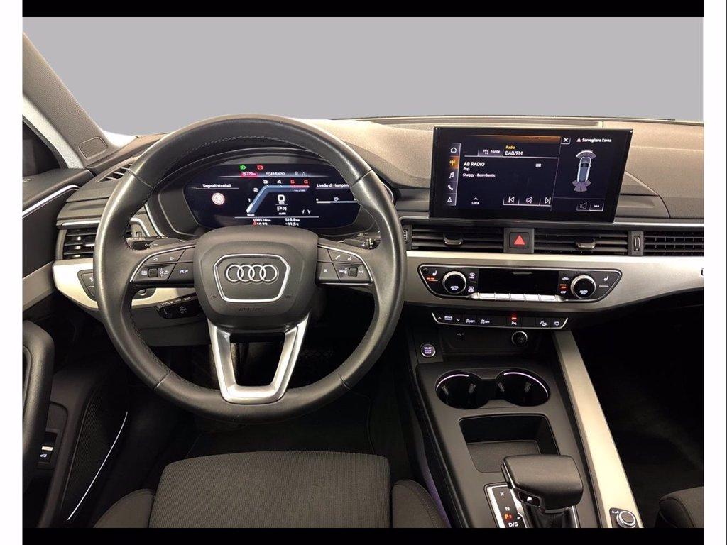 AUDI A4 allroad 40 2.0 tdi mhev identity contrast quattro 204cv s-tronic del 2022
