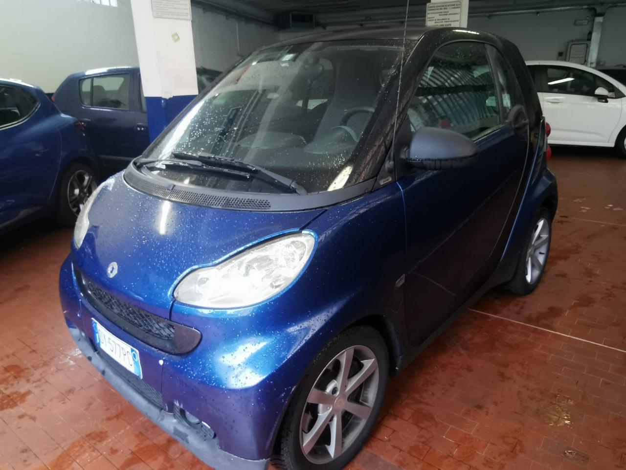 Smart ForTwo 1000 52 kW MHD coupé pure