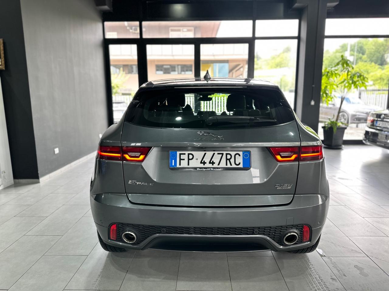 Jaguar E-Pace 2.0D 150 CV AWD aut. R-Dynamic HSE