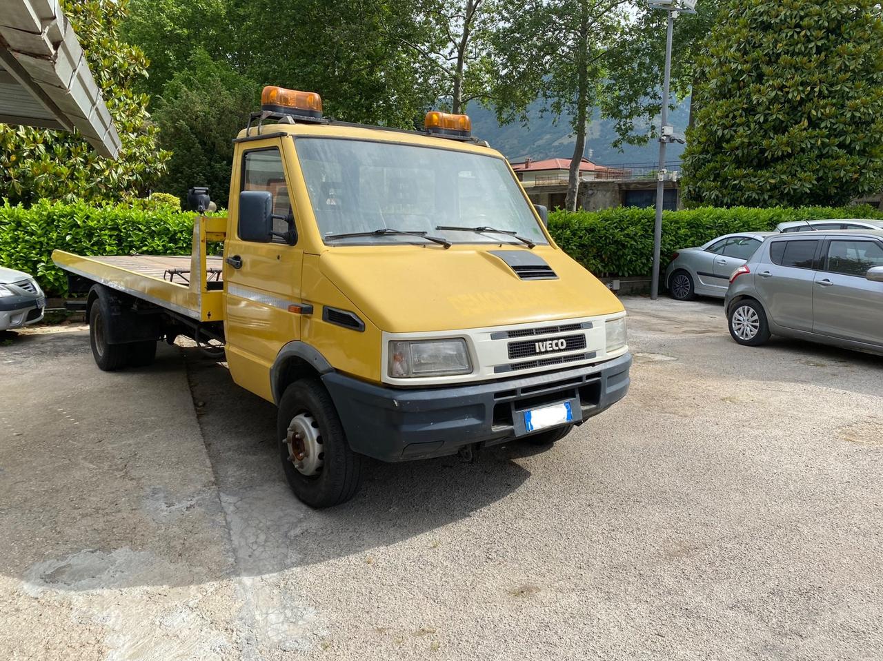 IVECO DAILY CARROATREZZI SCARRABILE