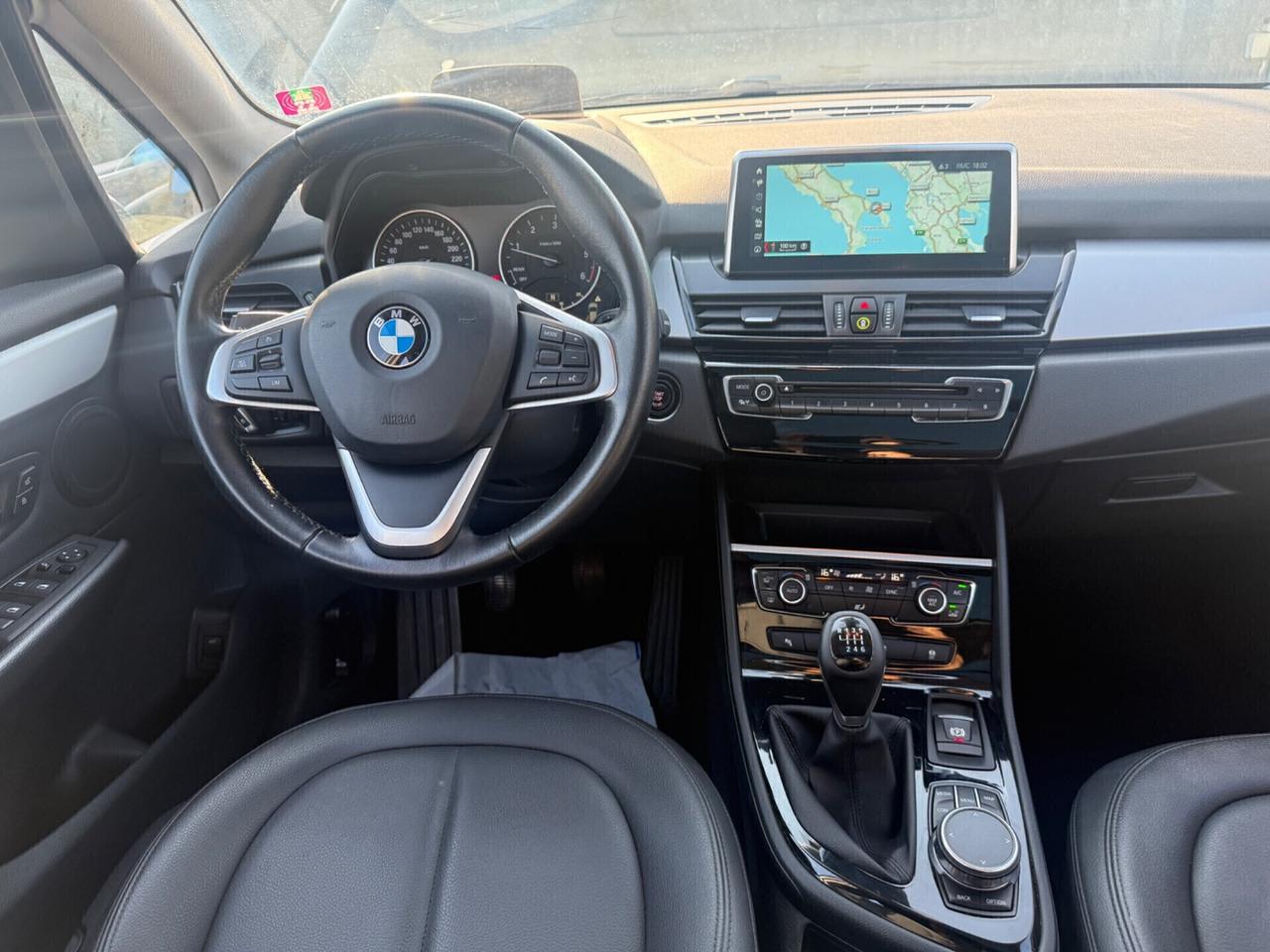 Bmw Active Tourer 218d Luxury,TETTO APRIBILE,PELLE,NAVI,CLIMATRONIC BIZ.,ECC…