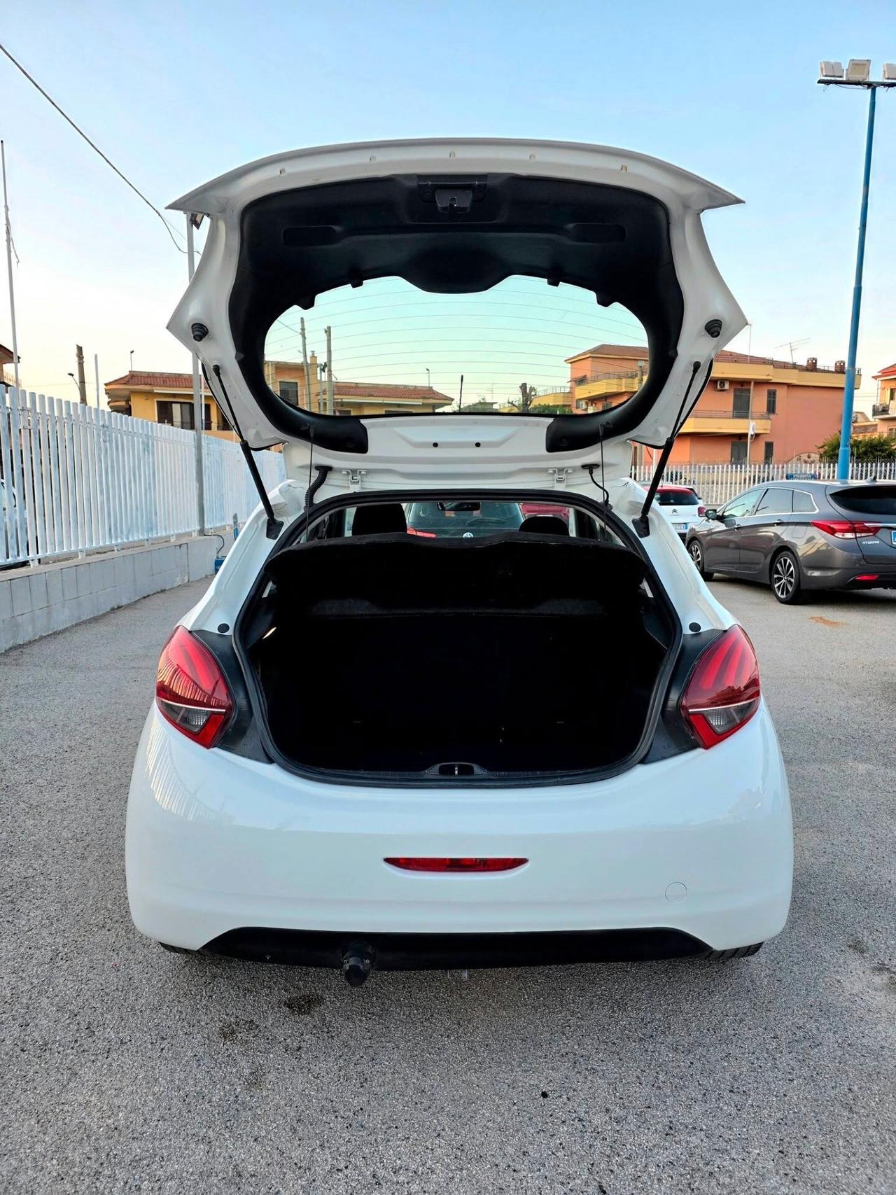 Peugeot 208 1.2 82cv GPL Allure