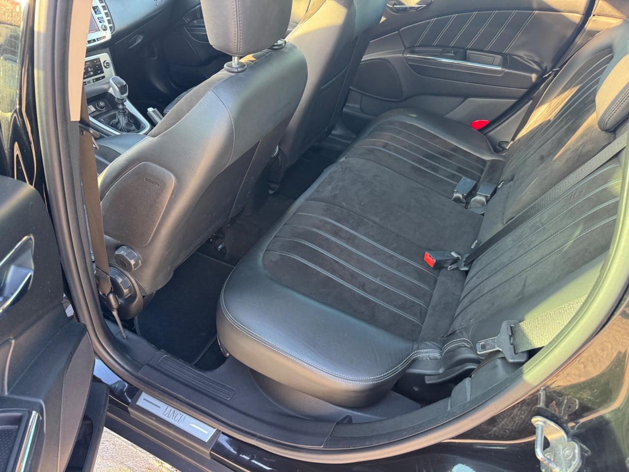 Lancia Delta 1.6 MJT DPF Platino NEOPATENTATI