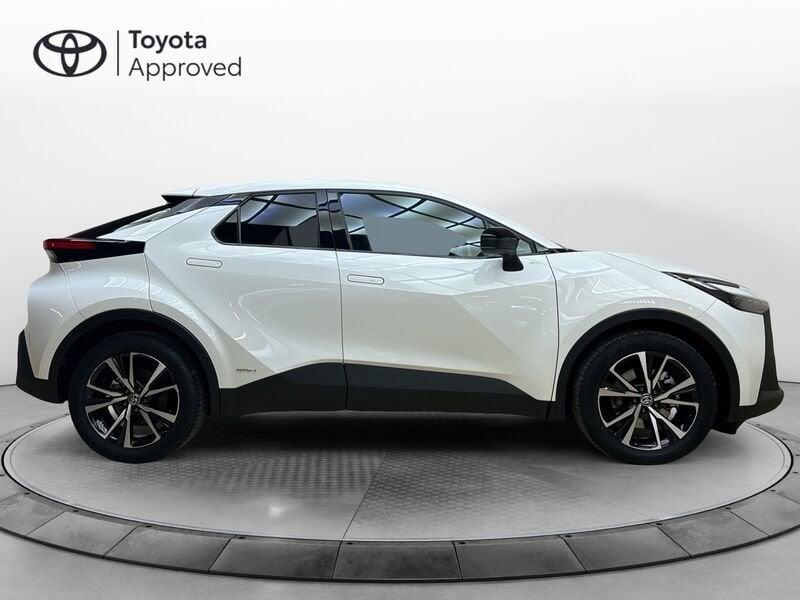 Toyota C-HR 2.0 hv Trend awd e-cvt
