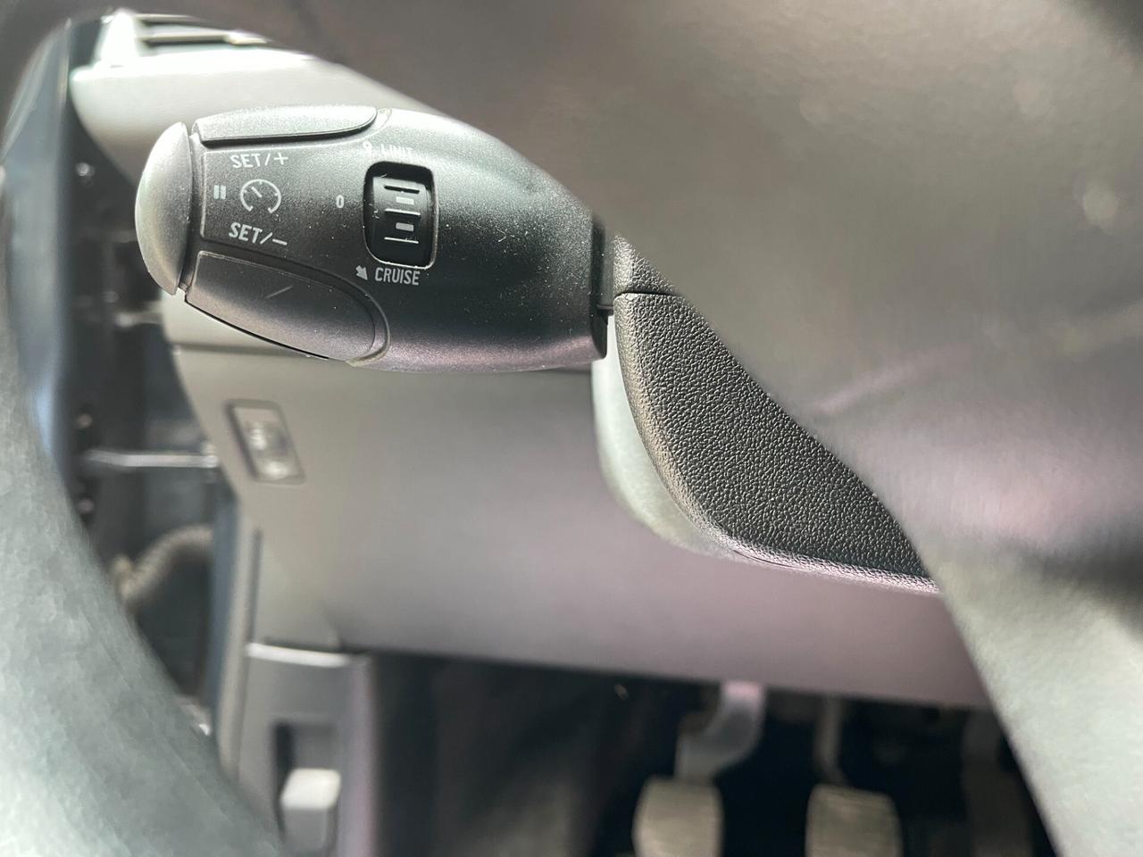 Peugeot 208 PureTech 82 5 porte Allure NEO PATENTATI