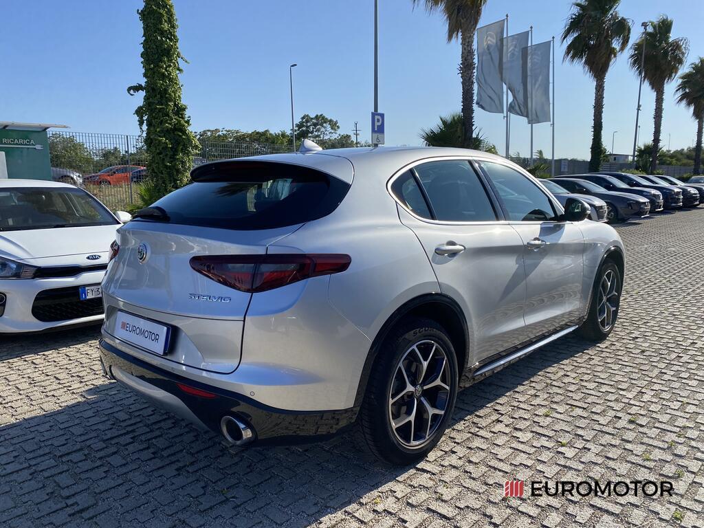 Alfa Romeo Stelvio 2.2 Turbo Veloce Q4 AT8