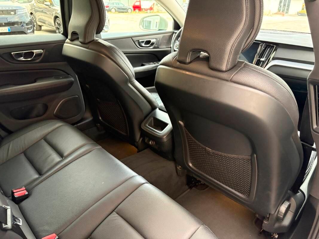 Volvo V60 V60 c.country 2.0 D4 Pro awd geartronic