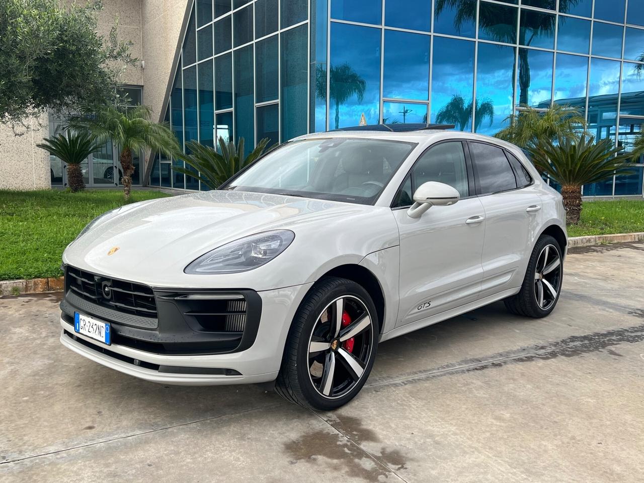 Porsche Macan 2.9GTS440cv pdk possibilità noleggio no scoring