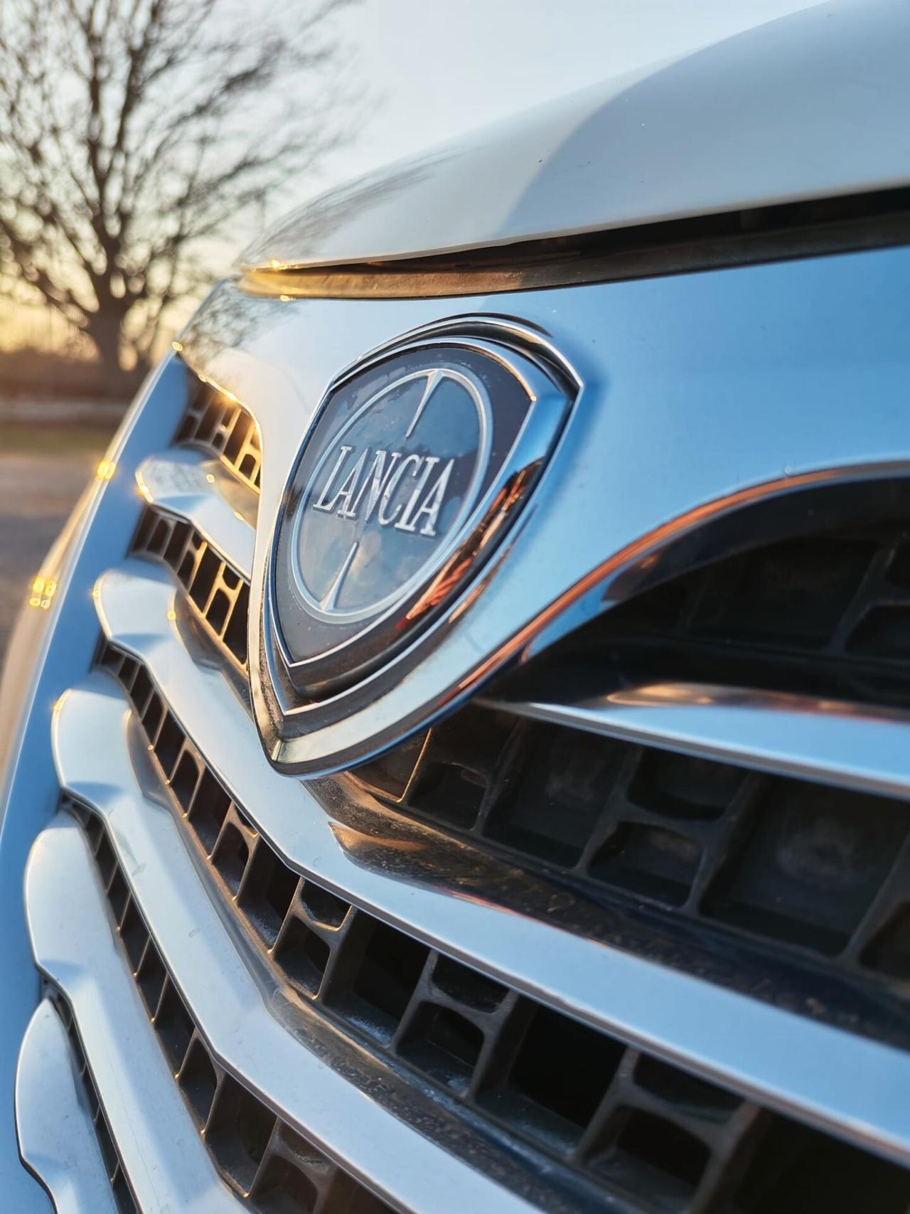 Lancia Ypsilon 1.2 69 CV 5 porte GPL Ecochic Gold