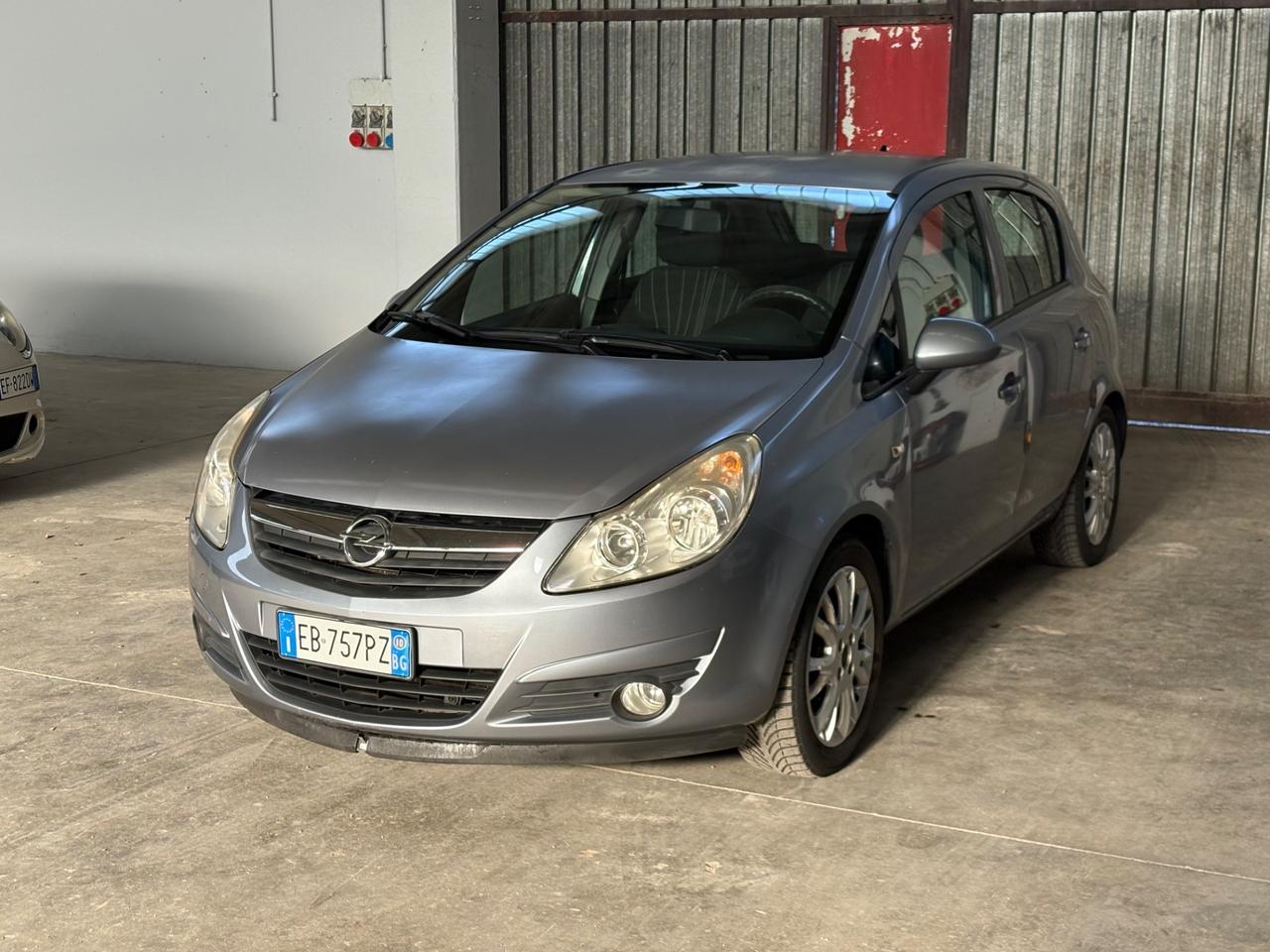 Opel Corsa 1.2 80CV 5 porte GPL-TECH Edition