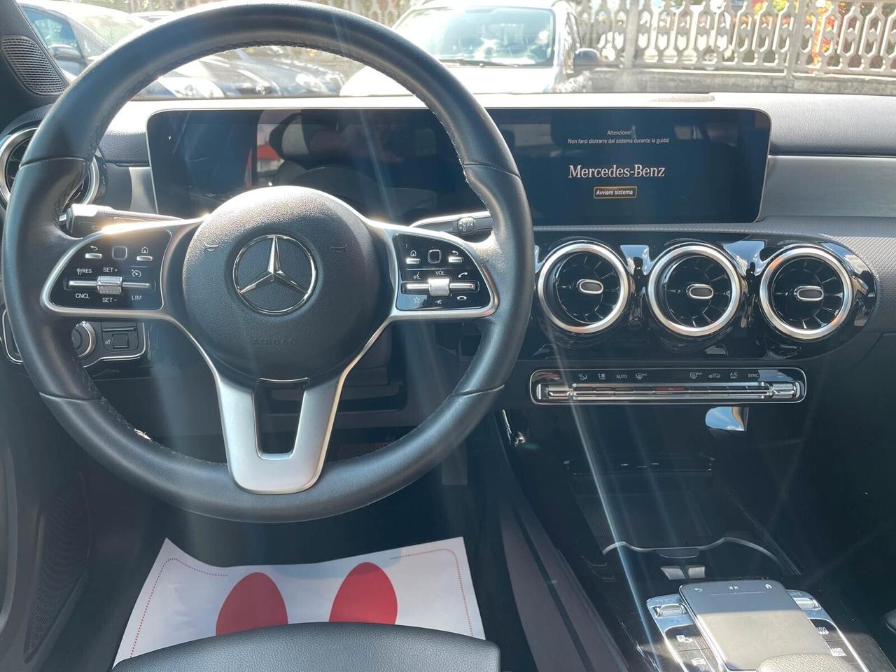 Mercedes-benz A 180 Mercedes Classe Sport Automatic Night Pack – Neopatentati
